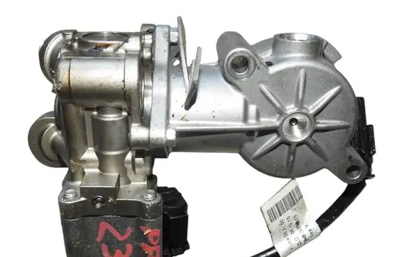 Mercedes-Benz C W204 Fuel injection high pressure pump A2710700100