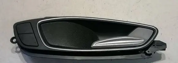 Audi A1 Front door interior handle 8X0868784