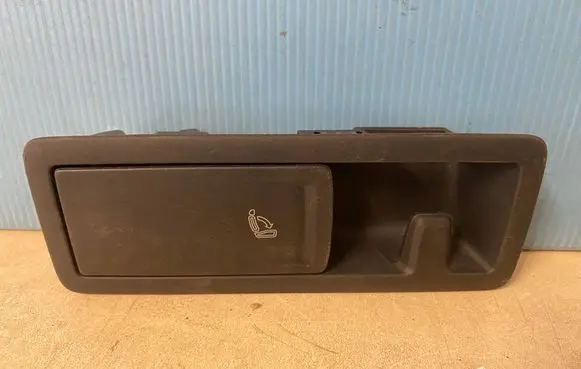Volkswagen Golf VII Seat back rest control lever/handle 5G0885671D