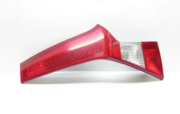 Volvo V70 Tailgate rear/tail lights