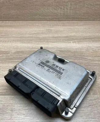 Seat Ibiza III (6L) Engine control unit/module ECU 038906019HQ 0281010957
