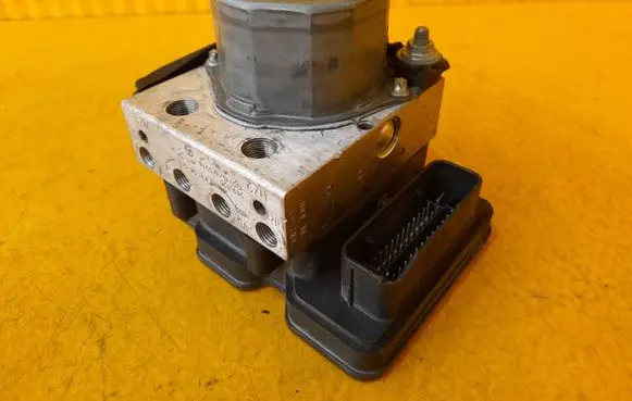 Mercedes-Benz CLA C117 X117 W117 ABS Pump A0094315412
