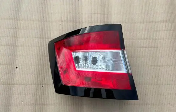 Skoda Fabia Mk3 (NJ) Rear/tail lights 6V9945095