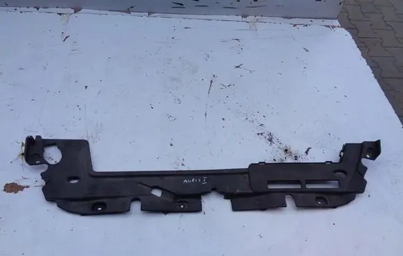 Toyota Auris 150 Front piece kit 