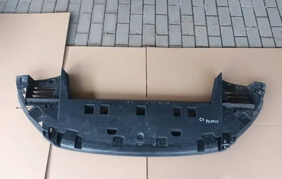 Citroen C4 II Picasso Engine splash shield/under tray 9675972180