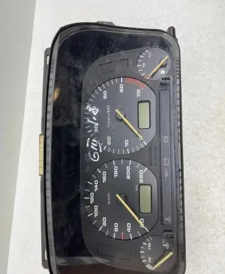 Volkswagen Golf III Speedometer (instrument cluster) 1H6919033E 4393130285 6160553003