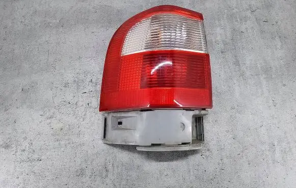 Rear/tail lights