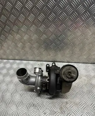 Toyota Avensis T250 Turbo 172010R01000 00405 050305
