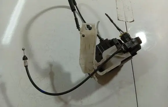 KIA Ceed Rear door lock 
