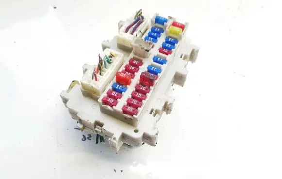 Nissan Quest Fuse box set