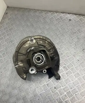 BMW 5 F10 F11 Rear wheel hub 6793769