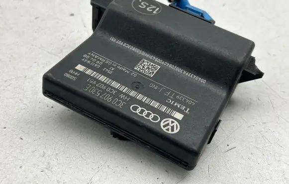 Volkswagen Golf Plus Gateway control module 3C0907530E 3C0907951 404339