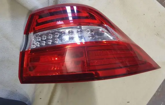 Mercedes-Benz ML W166 Rear/tail lights A1669063201