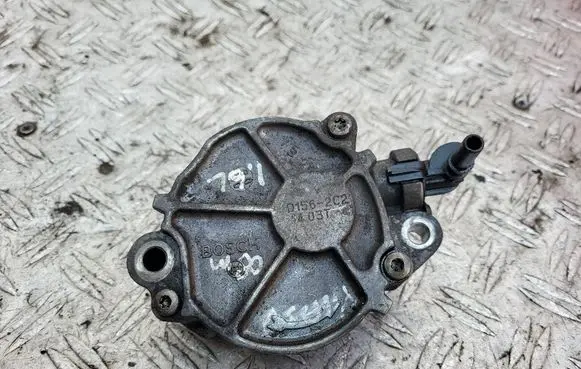 Citroen C4 Grand Picasso Vacuum pump D1562C2