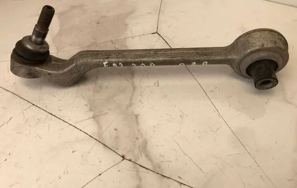 BMW 3 E90 E91 Front control arm 6763700R