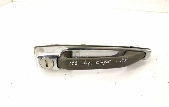 Mercedes-Benz 200 300 W123 Front door exterior handle 1237600259 A1237600259