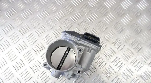 Lexus GS 250 350 300H 450H Throttle valve 2203031070
