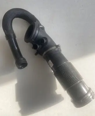 Maserati Ghibli Air intake duct part 670156112 67015494