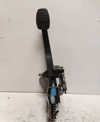 Renault Scenic II - Grand scenic II Clutch pedal 8200155995D