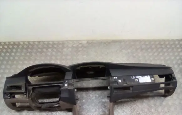 BMW 5 E60 E61 Dashboard 7034108