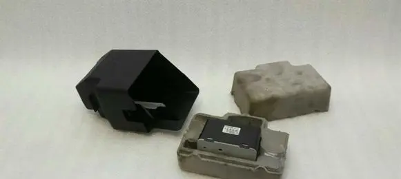 Mercedes-Benz E AMG W211 Central locking vacuum pump A0008002548