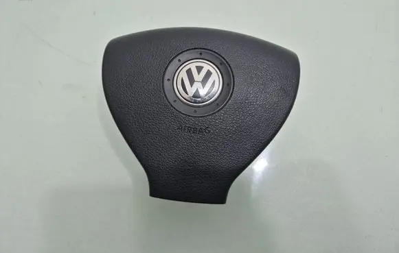 Volkswagen Golf Plus Steering wheel airbag 1K0880201BJ