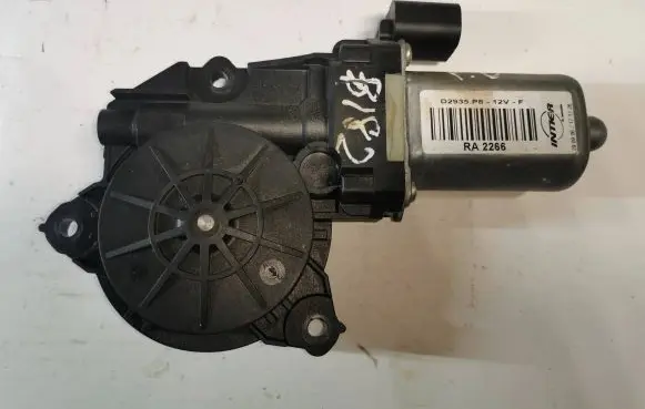 Alfa Romeo 159 Front door window regulator motor D2935P8 RA2266 D2937p5