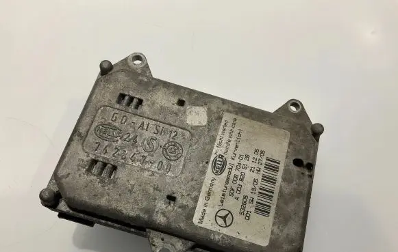 Headlight ballast module Xenon