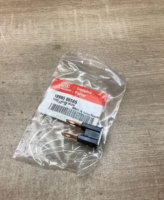KIA Carens II Other relay 1898006565 80A