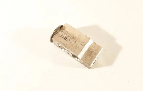 Toyota Yaris Air conditioning (A/C) expansion valve MF4475002540 5F17