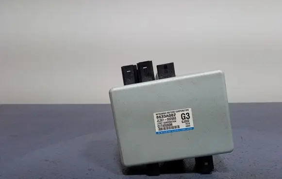 Mitsubishi Lancer VIII Other control units/modules 8633A082