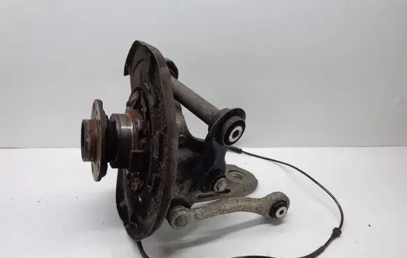 BMW X5 E70 Rear wheel hub 6770988