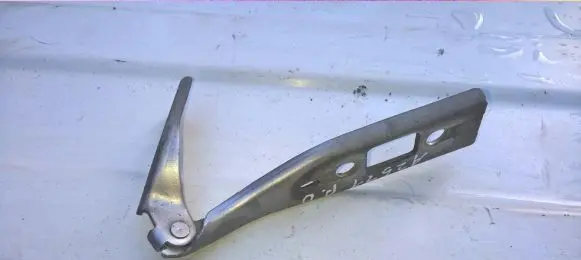 Ford Fusion Engine bonnet/hood hinges
