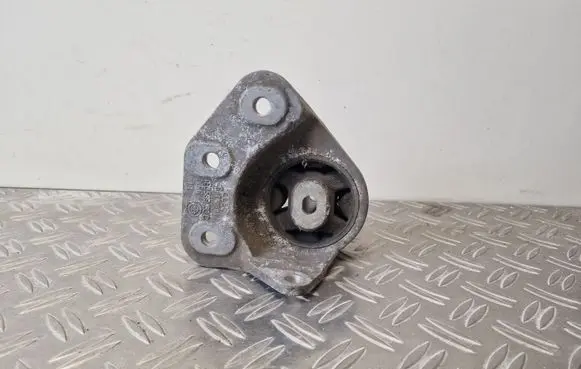 Audi A8 S8 D3 4E Rear differential mounting bracket 4E0599133C