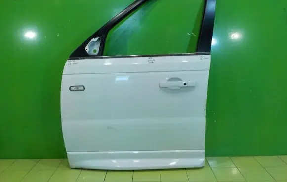 Land Rover Range Rover Sport L320 Front door PRZOD LEWE