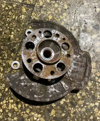 Mercedes-Benz A W168 Front wheel hub