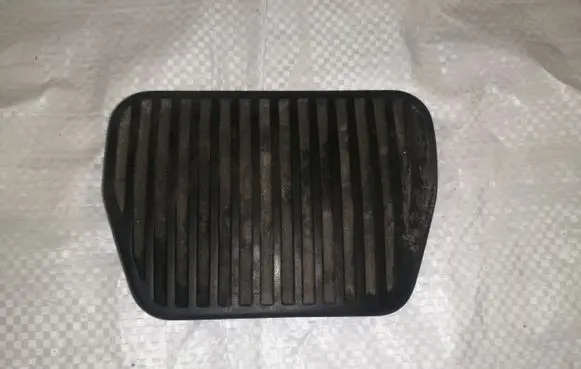 Volvo S60 Brake pedal 3516078