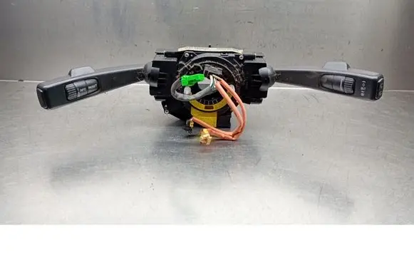Volvo V50 Wiper turn signal indicator stalk/switch 30772250