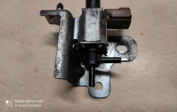 Mazda 6 Turbo solenoid valve K5T46591 BP5W 1Y23