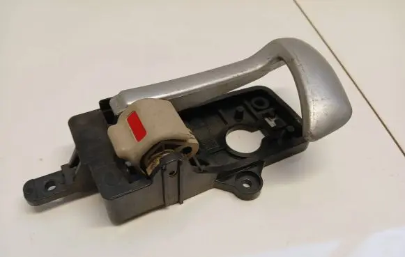 Hyundai Santa Fe Rear door interior handle 82613CM000