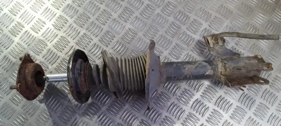 Nissan Almera N16 Front shock absorber/damper 54302bm420