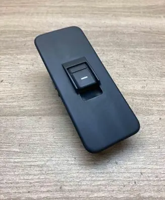 Land Rover Discovery 3 - LR3 Electric window control switch YUD501070PVJ 0710221