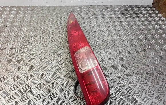 Rear/tail lights
