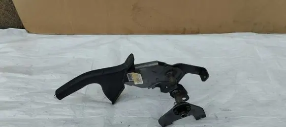 Hyundai ix35 Handbrake/parking brake lever assembly 2S950