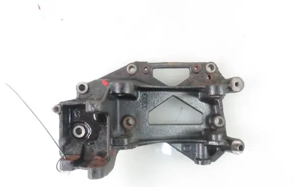 Peugeot 407 Generator/alternator bracket 