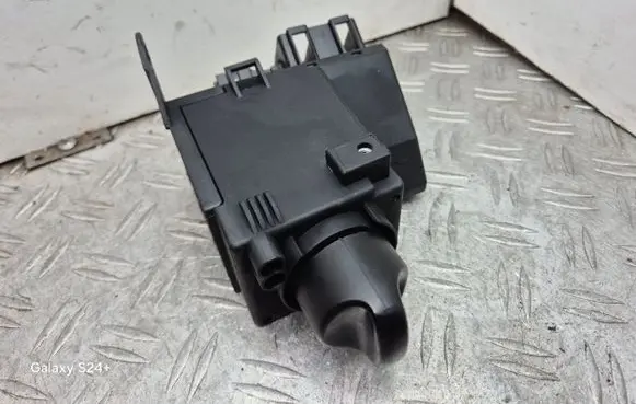 Chrysler Crossfire Light switch 1935450404