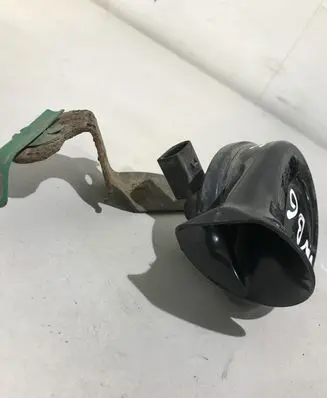 Volkswagen PASSAT B6 Horn signal 3C0951223