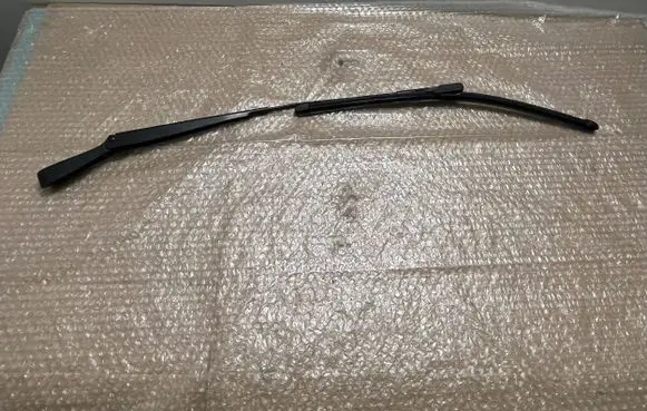 Mercedes-Benz CLA C118 X118 Front wiper blade arm A1778200900