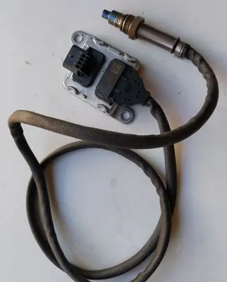 Iveco Daily 6th gen Lambda probe sensor NOXSENSOR 10R058086