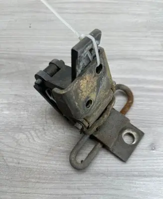 Audi A6 S6 C4 4A Front door hinge set 